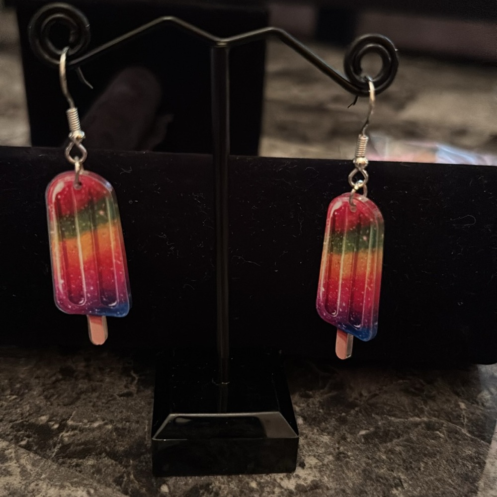 set of 2 Teacher & Popsicle Earrings NEW - Picture 3 of 3